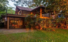Stayvista At Toya Toya River View